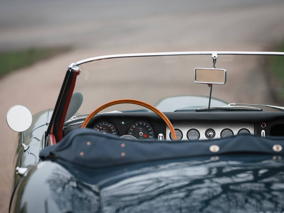 Image 8/21 of Jaguar E-Type 3.8 Flat Floor (1961)