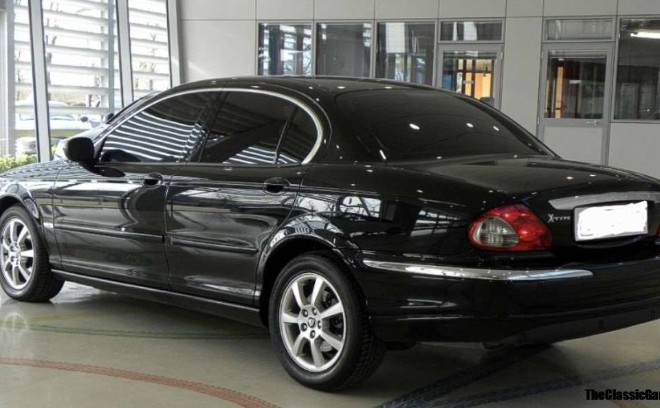 Bild 10/25 von Jaguar X-Type 2.0 V6 (2003)