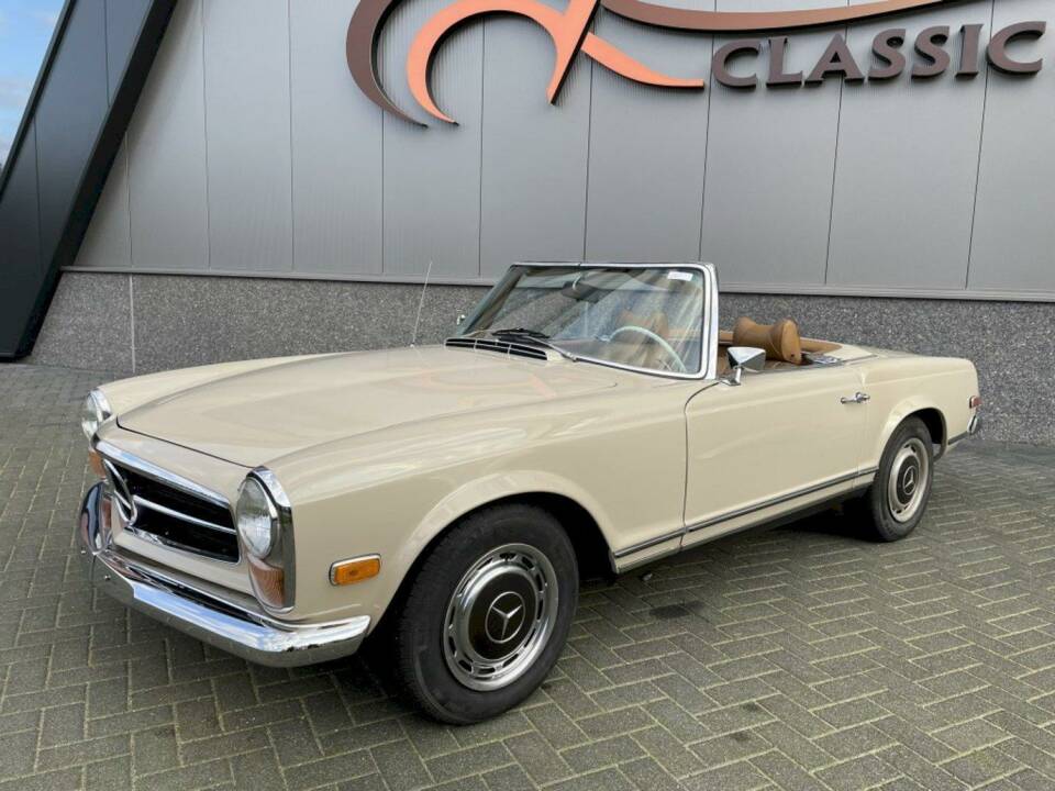 Bild 2/36 von Mercedes-Benz 280 SL (1970)