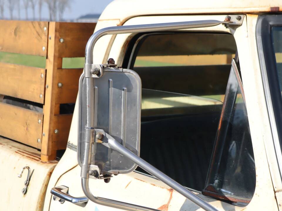 Image 10/52 of Ford F-100 (1967)