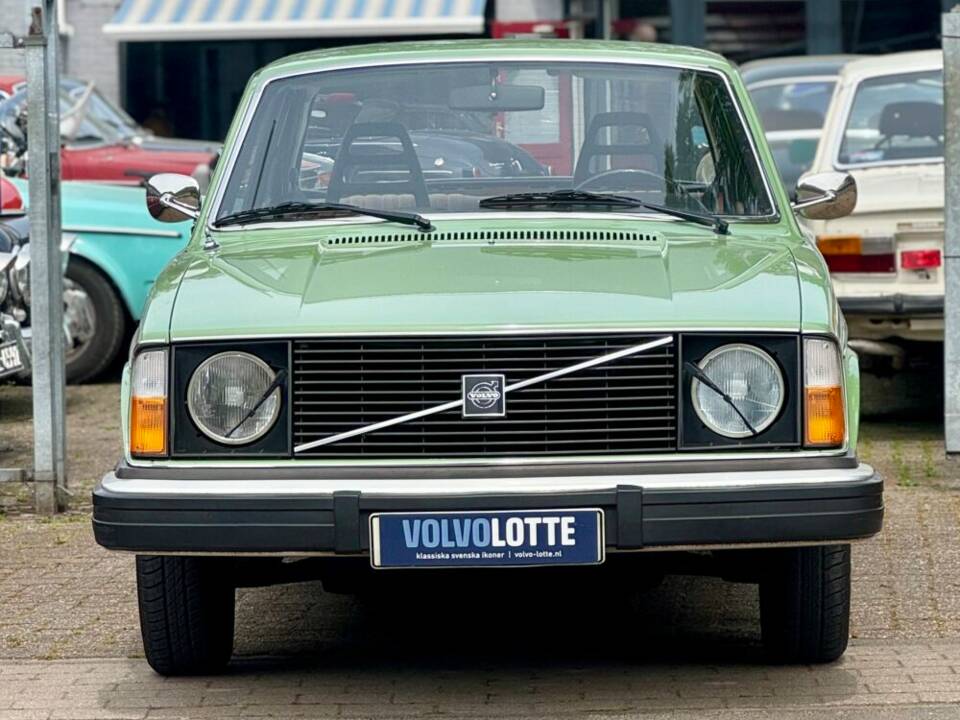 Bild 8/12 von Volvo 244 DL (1975)