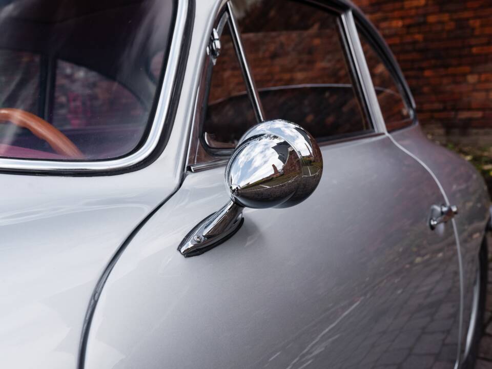 Image 16/48 of Porsche 356 C 1600 (1964)