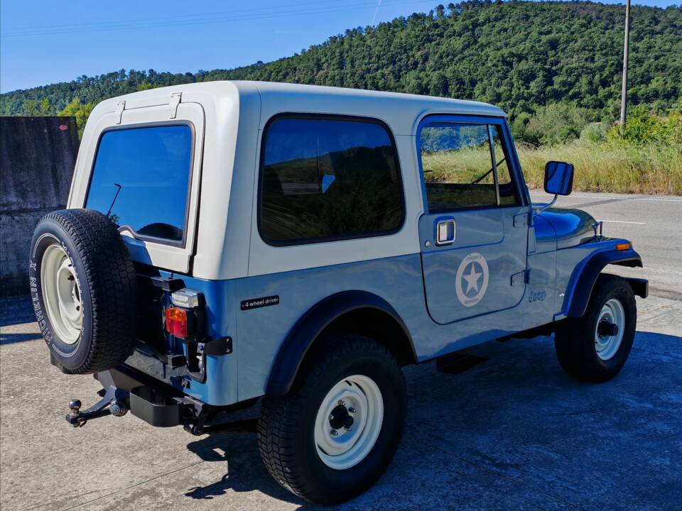 Image 5/31 of Jeep CJ-7 2.4L Diesel (1983)