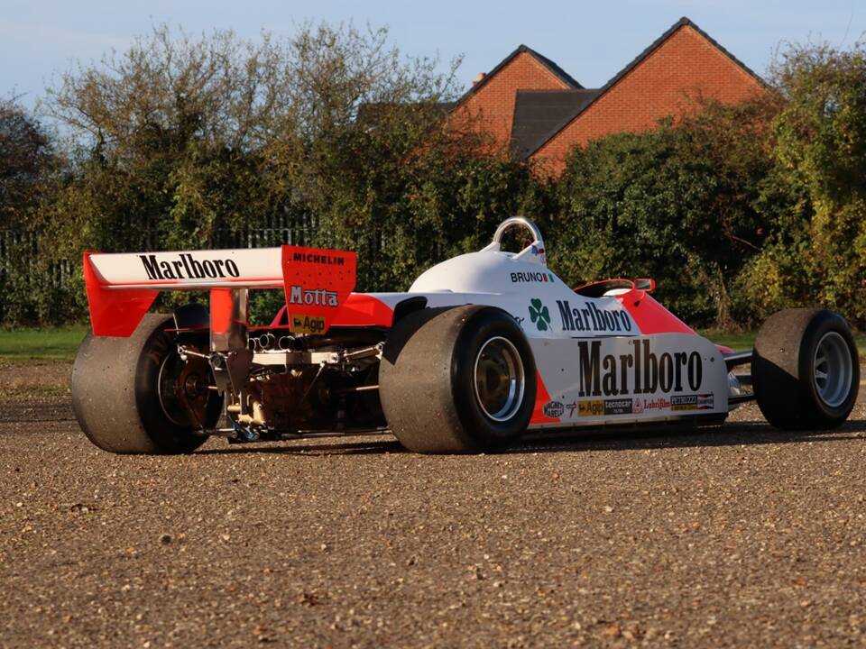 Image 12/24 de Alfa Romeo 179C (1981)