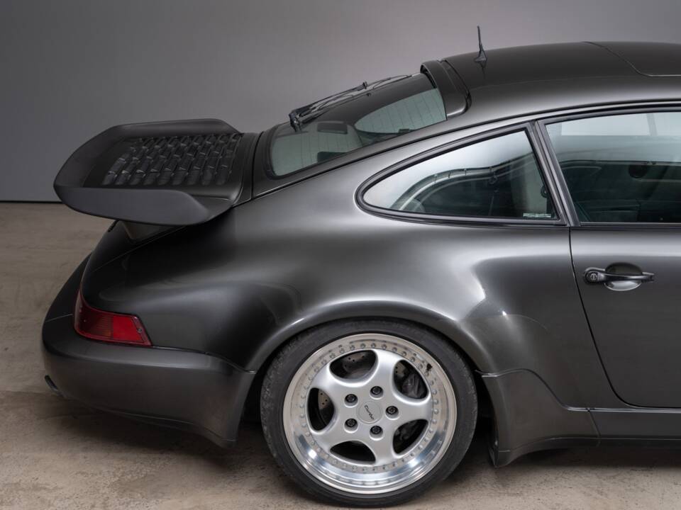 Image 6/33 de Porsche 911 Turbo 3.3 (1991)