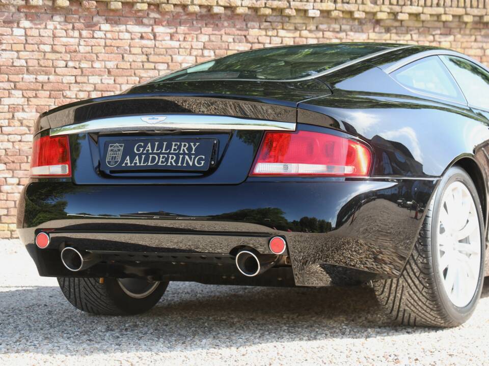 Image 45/50 of Aston Martin V12 Vanquish (2002)