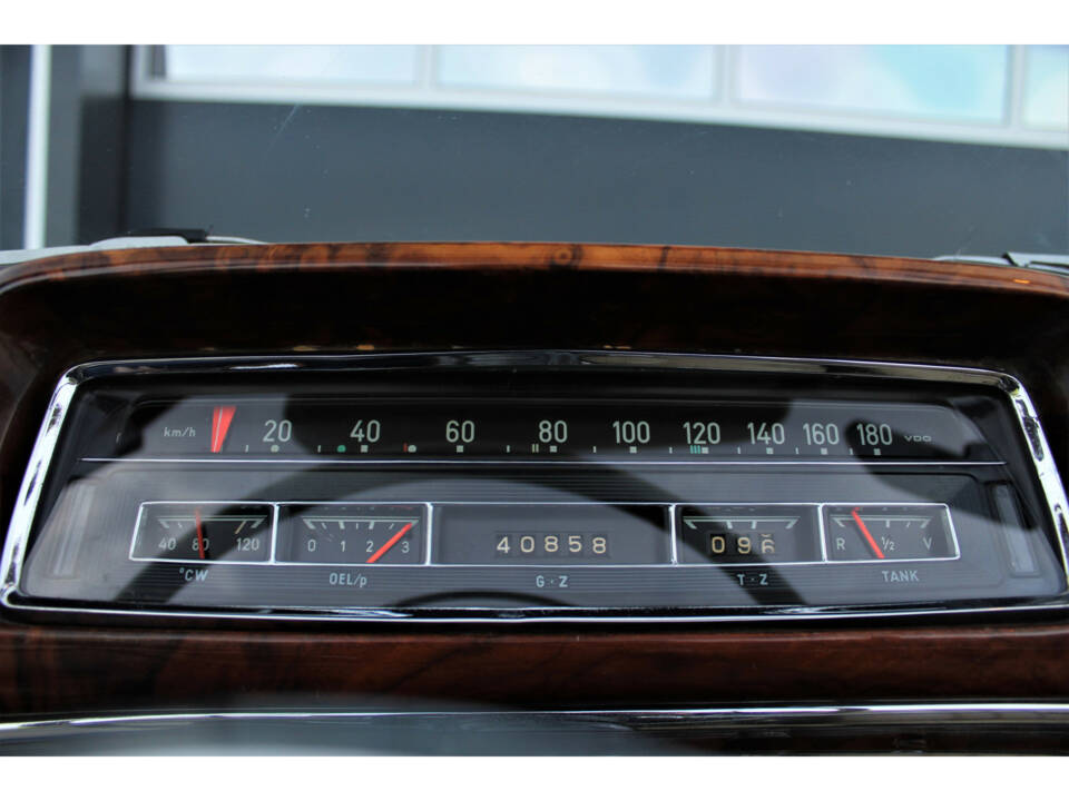 Image 4/35 of Mercedes-Benz 220 SE Cabriolet (1959)