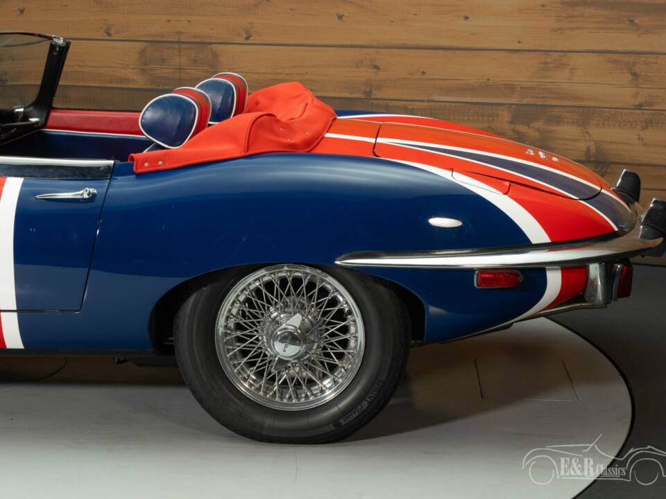 Immagine 8/8 di Jaguar E-Type (1970)