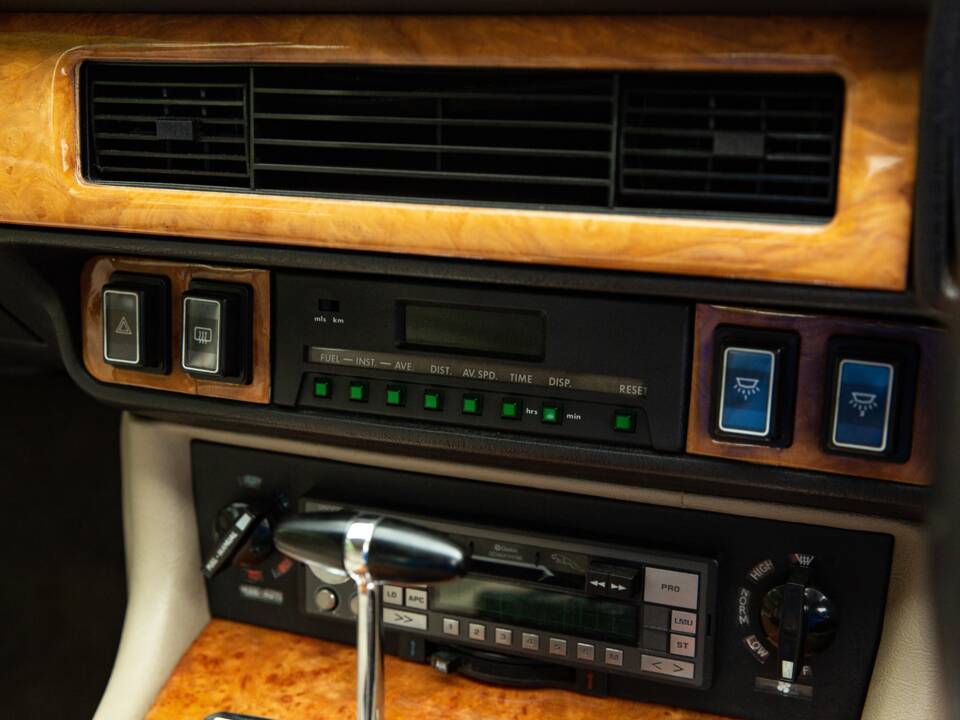 Immagine 39/40 di Jaguar XJ-S 3.6 (1988)