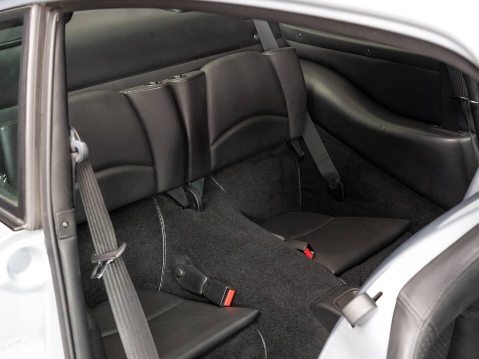 Image 21/32 de Porsche 911 Carrera 4S (1998)