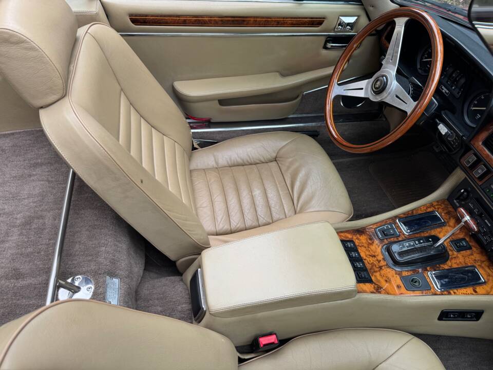 Bild 14/62 von Jaguar XJ-S Convertible (1988)