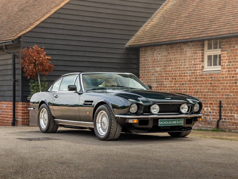 Bild 1/50 von Aston Martin V8 EFi (1987)