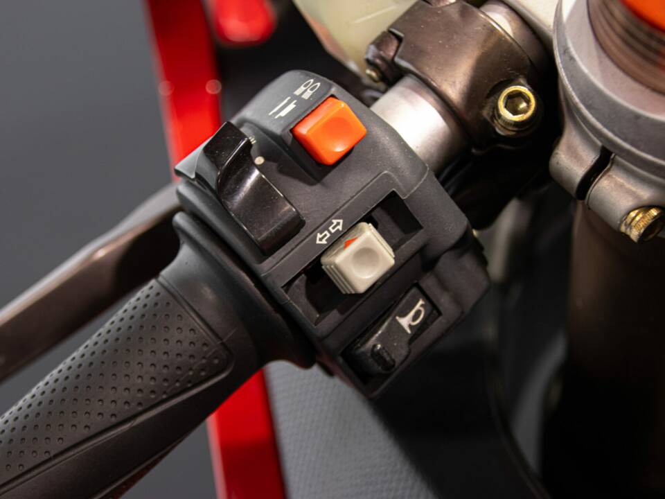 Bild 44/50 von MV Agusta F4 750 S (2000)