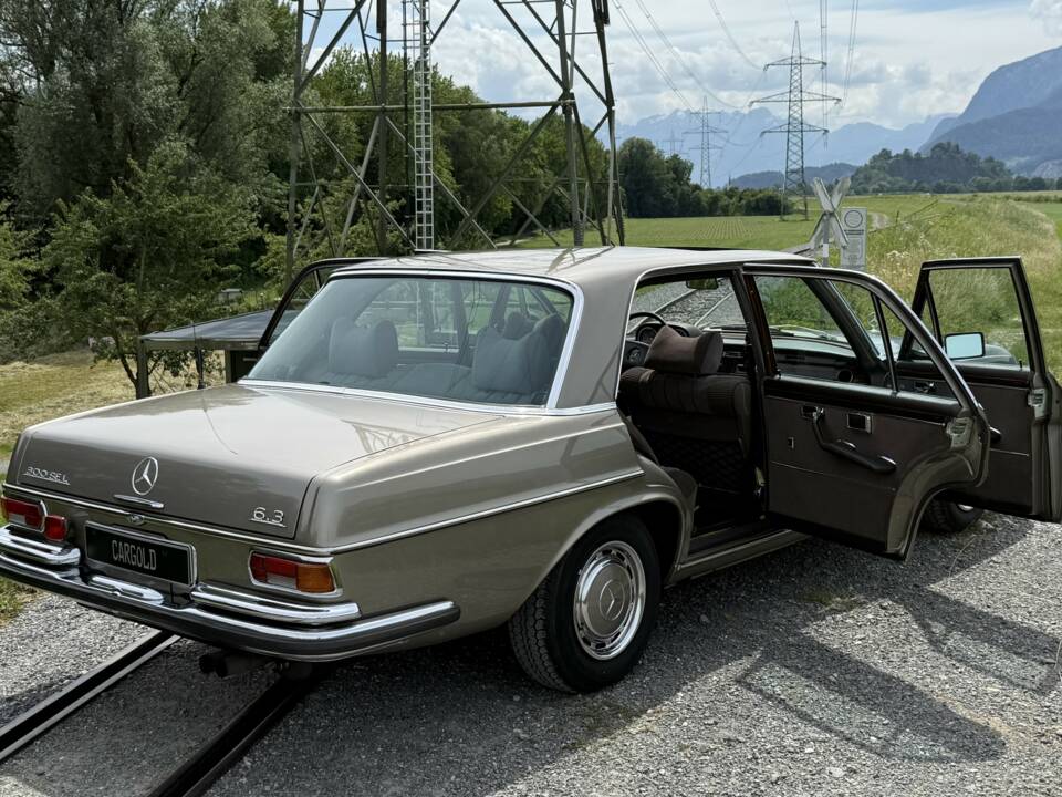 Afbeelding 50/89 van Mercedes-Benz 300 SEL 6.3 (1972)