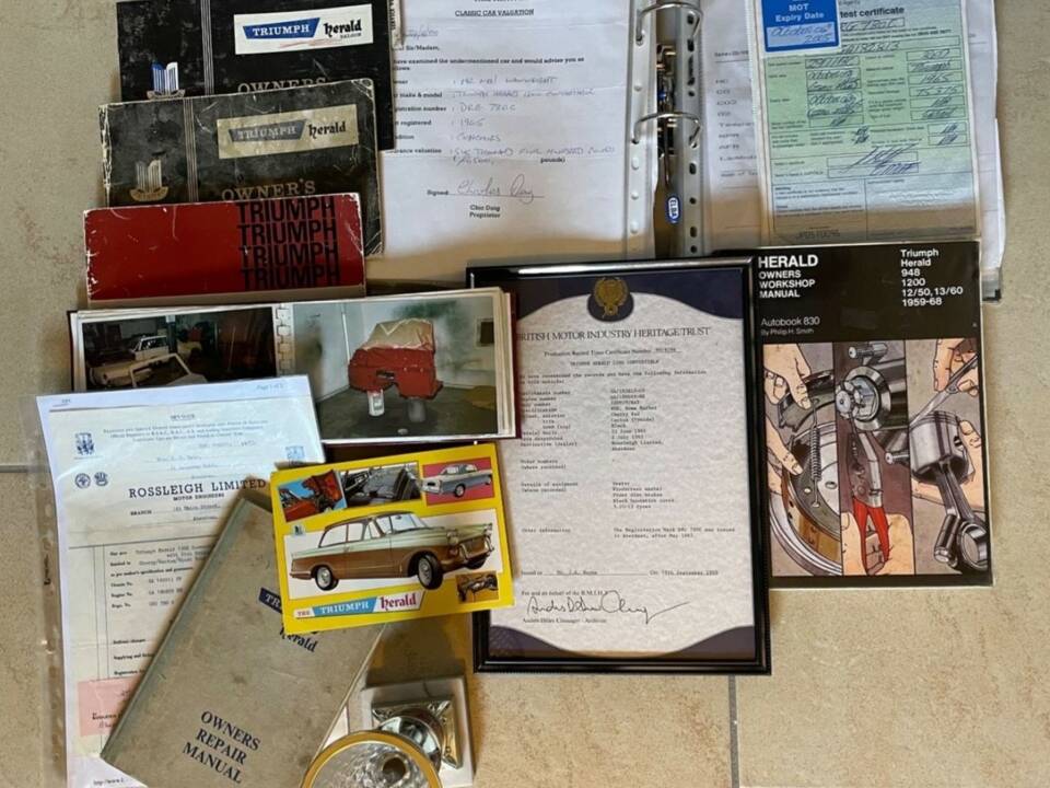 Image 17/50 of Triumph Herald 1200 (1965)