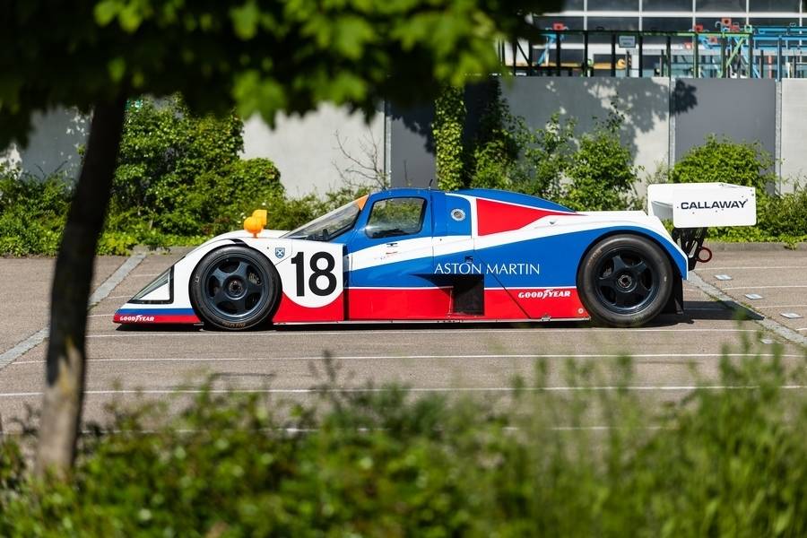 Image 22/50 of Aston Martin AMR1 (1989)