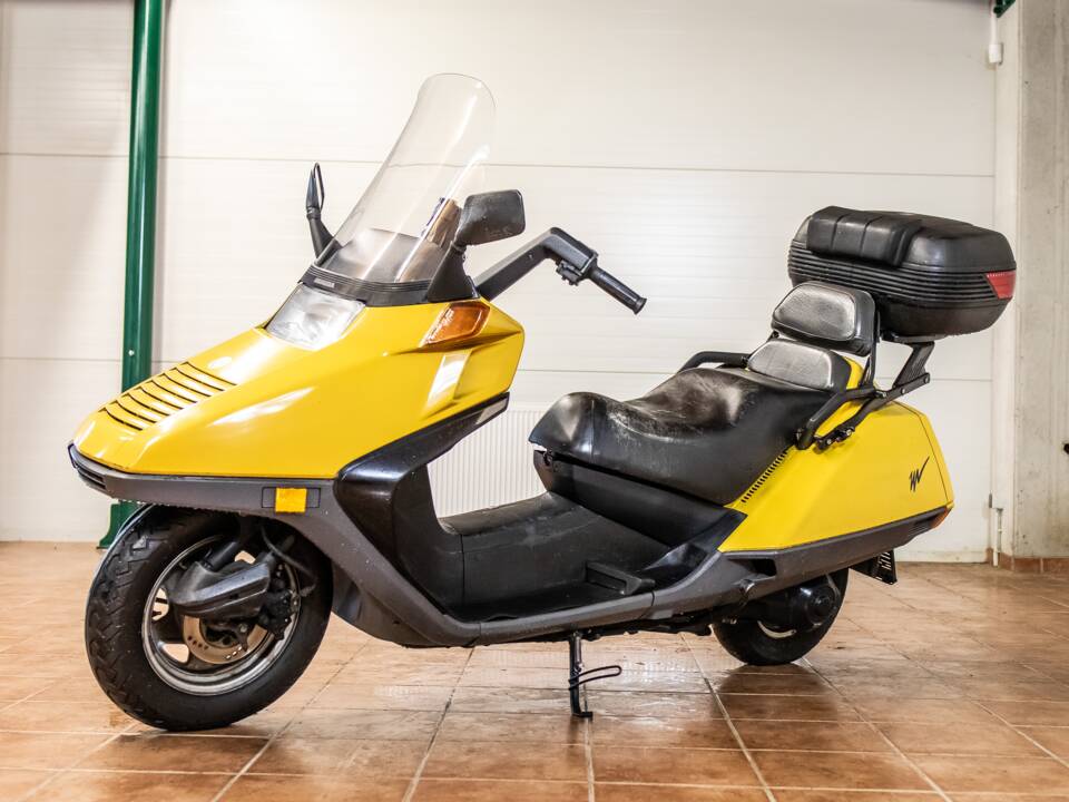 Image 1/10 de Honda CN 250 Helix (1989)