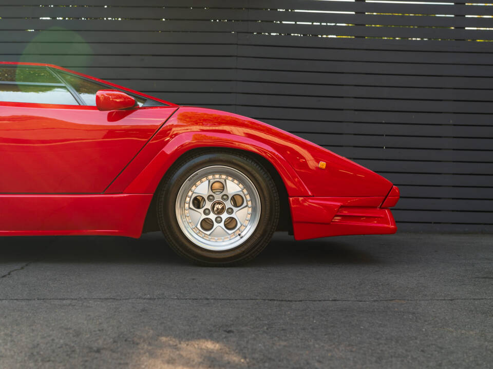 Image 19/68 of Lamborghini Countach 25th Anniversary (1989)