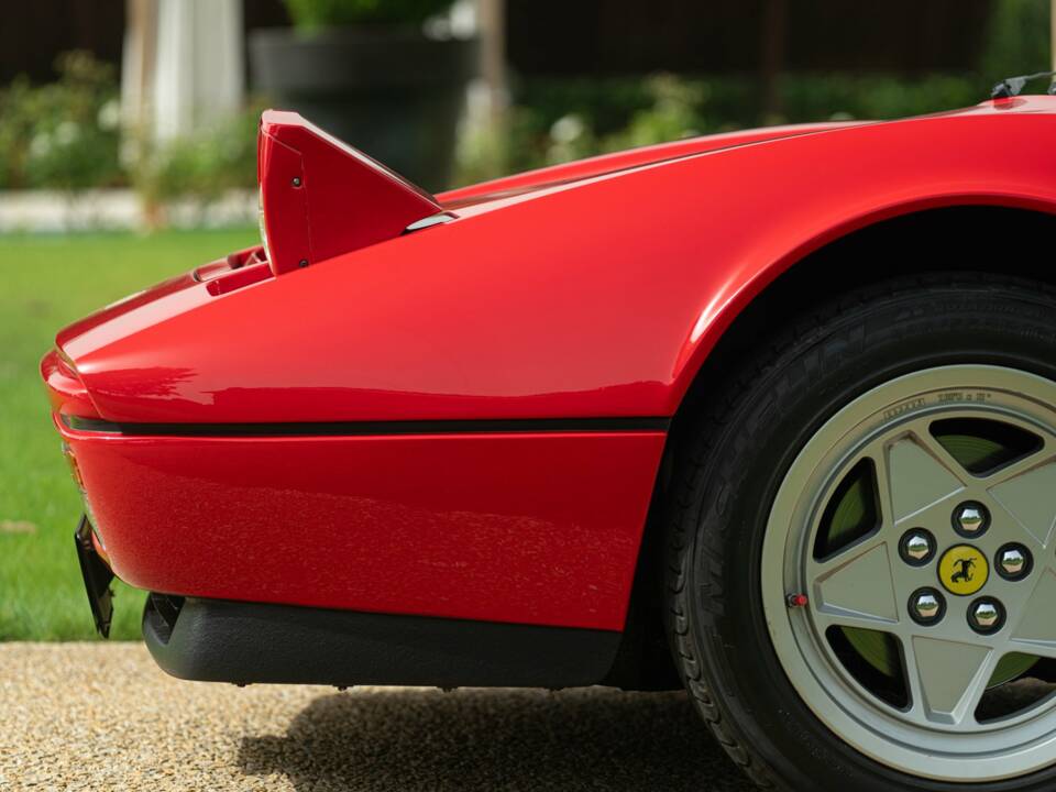 Image 20/50 of Ferrari 208 GTB Turbo (1987)