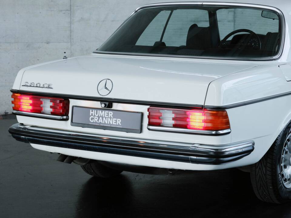 Image 9/36 of Mercedes-Benz 280 CE (1979)