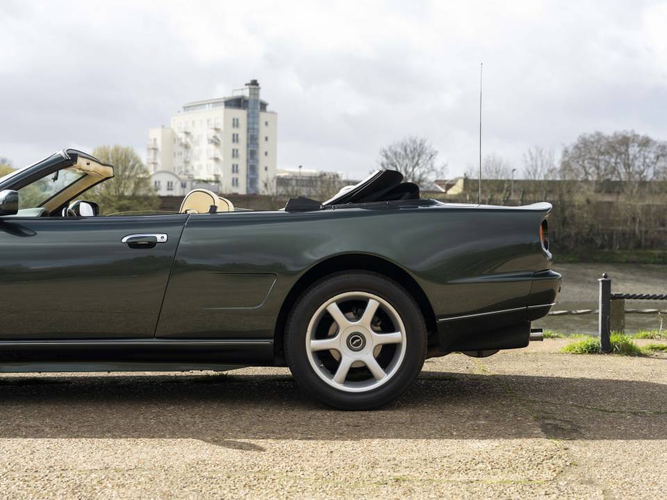 Bild 18/36 von Aston Martin Virage Volante (1998)
