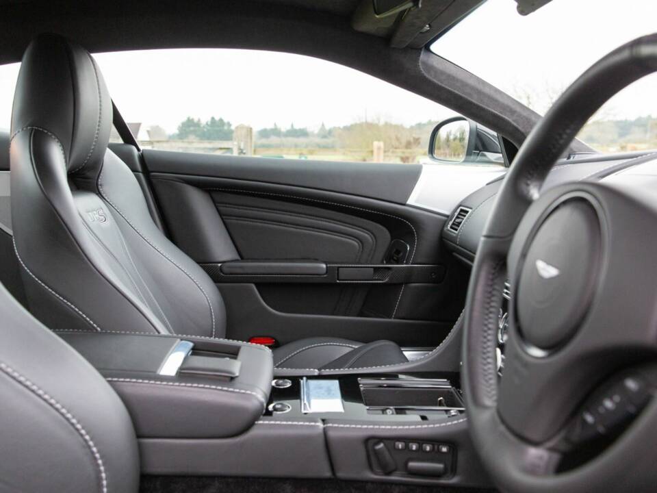 Bild 14/50 von Aston Martin DBS (2010)