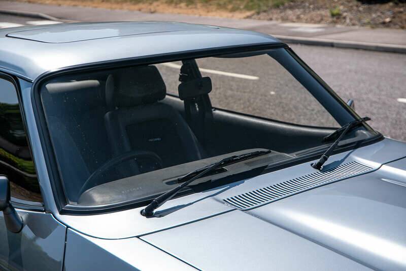Bild 36/37 von Ford Capri 2,8i (1984)