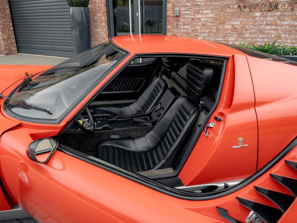 Bild 80/85 von Lamborghini Miura P 400 (1967)