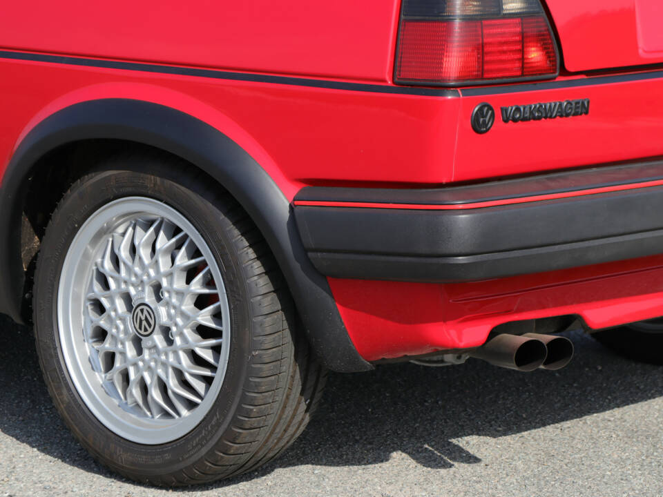 Image 19/36 of Volkswagen Golf Mk II Gti 1.8 (1988)