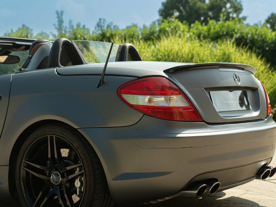 Immagine 23/50 di Mercedes-Benz SLK 55 AMG (2005)