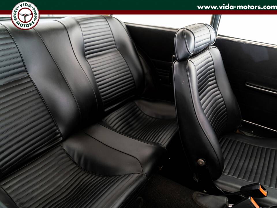 Image 9/14 of Alfa Romeo 2000 GT Veloce (1972)