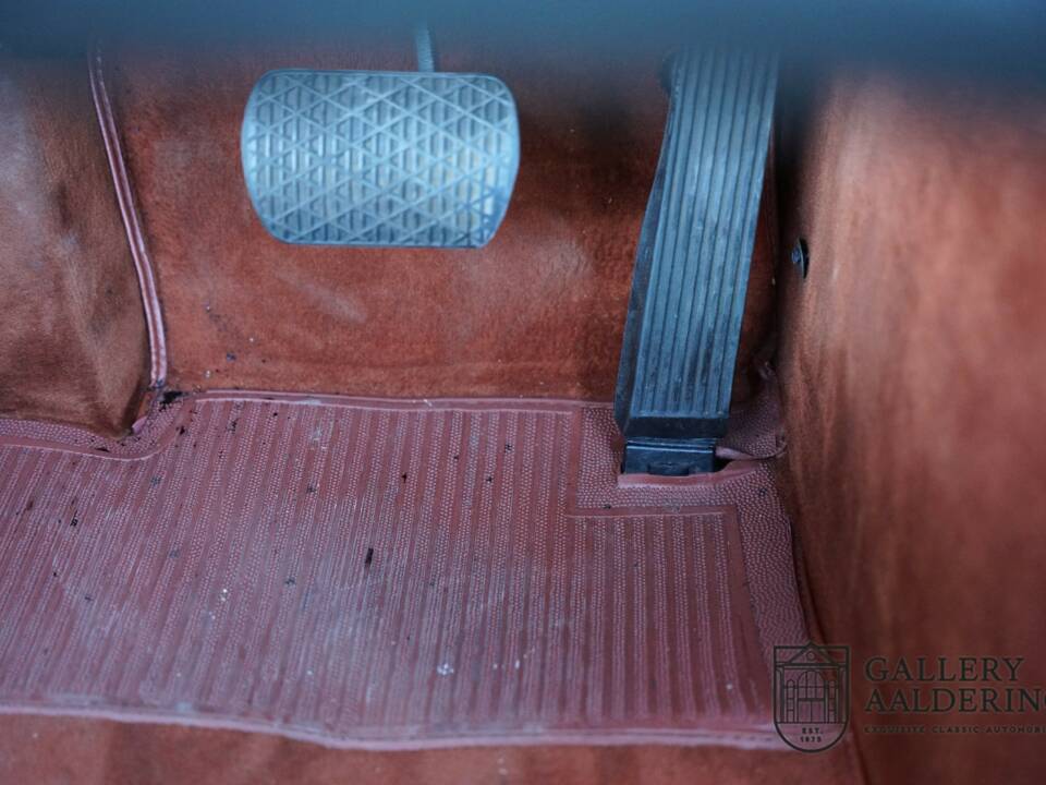 Image 29/50 of Mercedes-Benz 380 SL (1982)