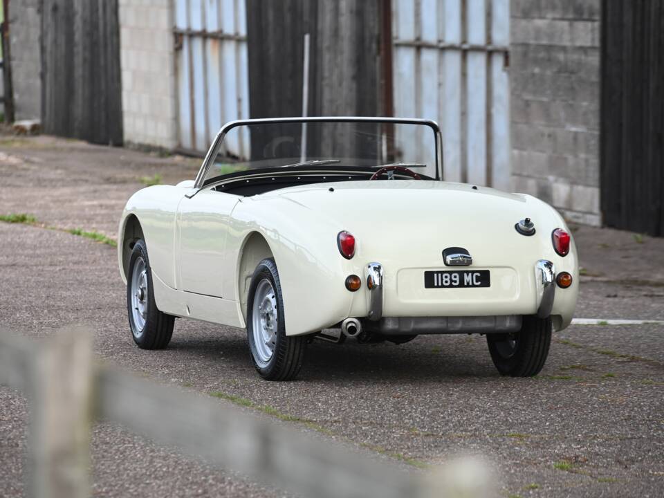 Image 8/20 of Austin-Healey Sprite Mk I (1961)