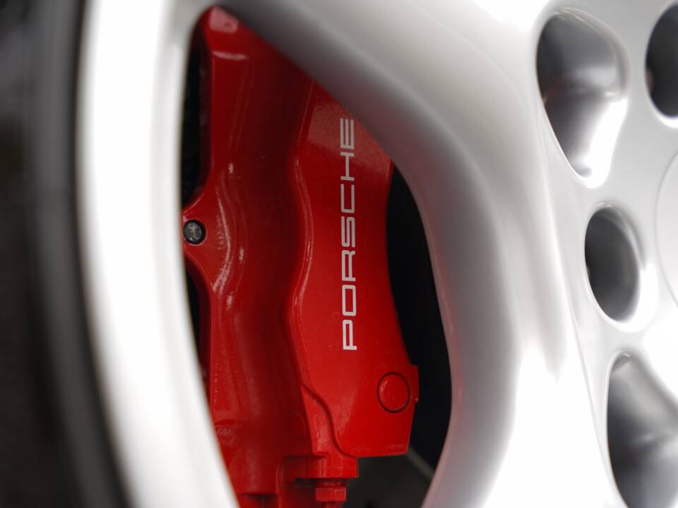 Bild 42/50 von Porsche 911 Carrera 4S (2007)