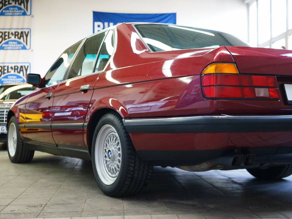 Bild 11/33 von BMW 750i (1991)