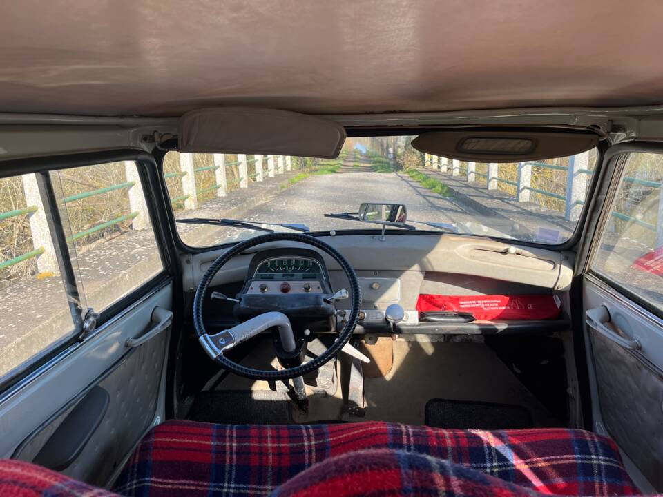 Bild 17/70 von Citroën Ami 6 Berline (1964)