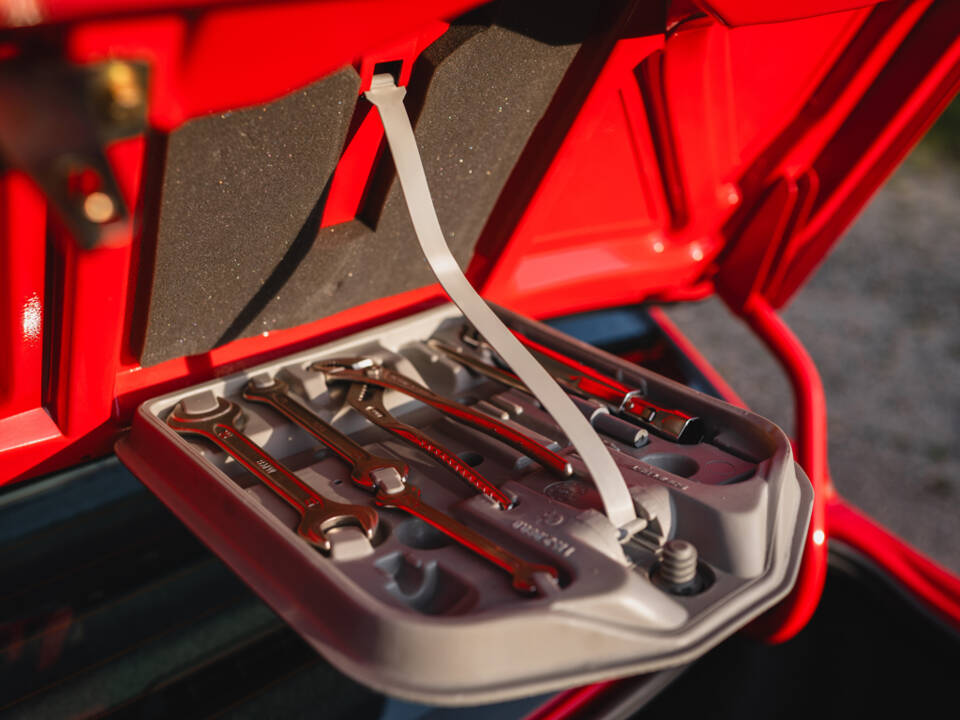 Image 39/50 of BMW M3 (1987)