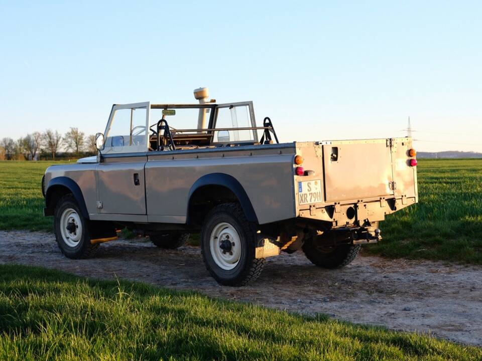 Image 21/30 de Land Rover 109 (1979)