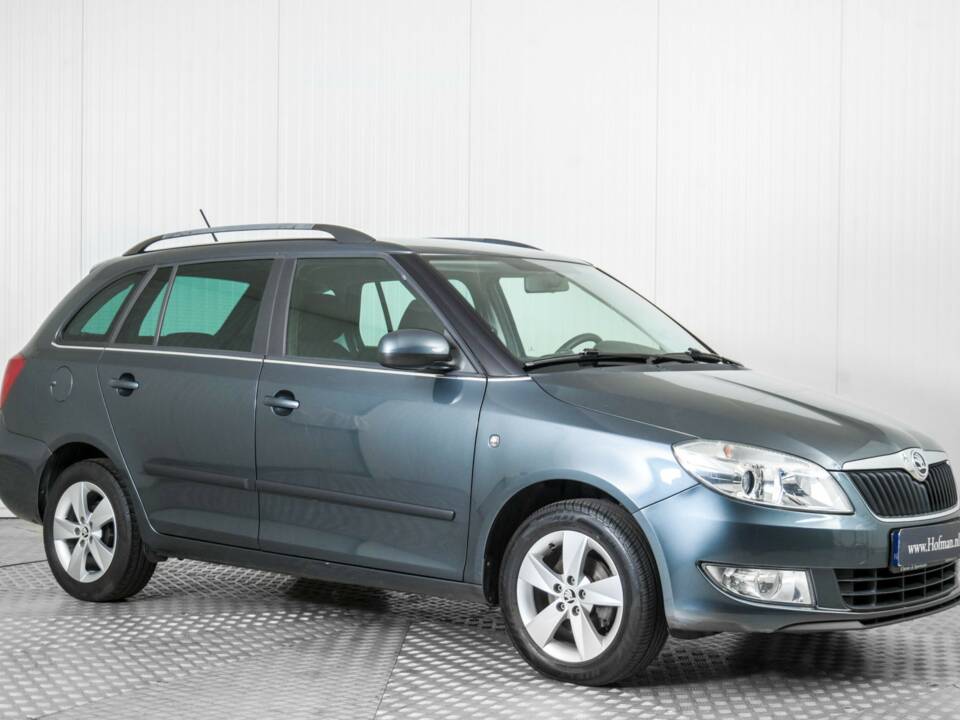 Imagen 5/50 de Skoda Fabia 1.2 TSI Combi (2014)