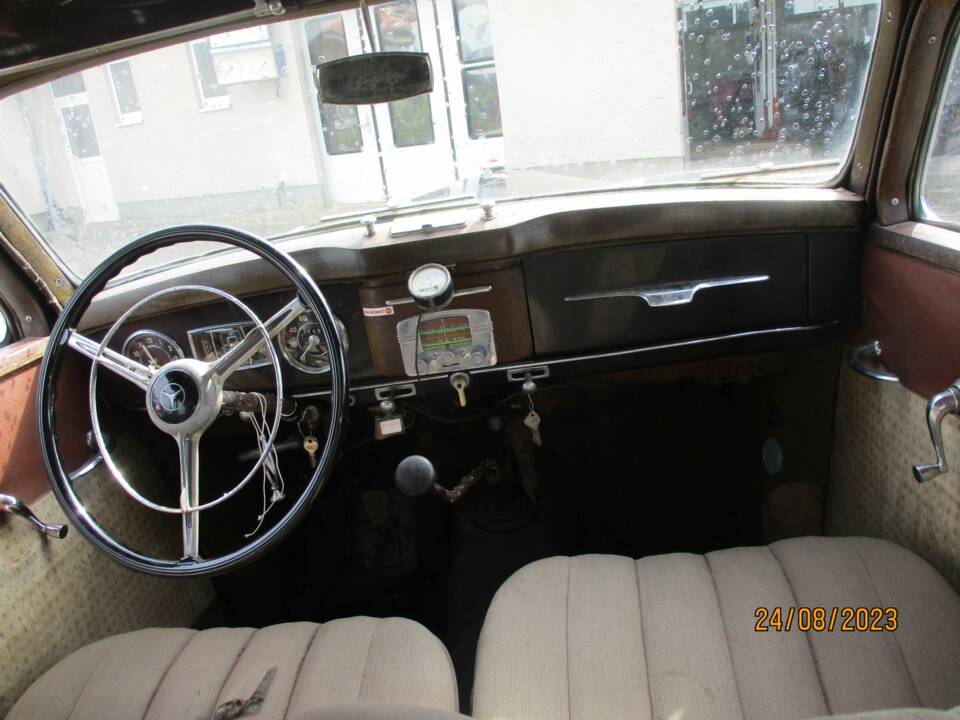 Bild 16/22 von Mercedes-Benz 170 S (1950)