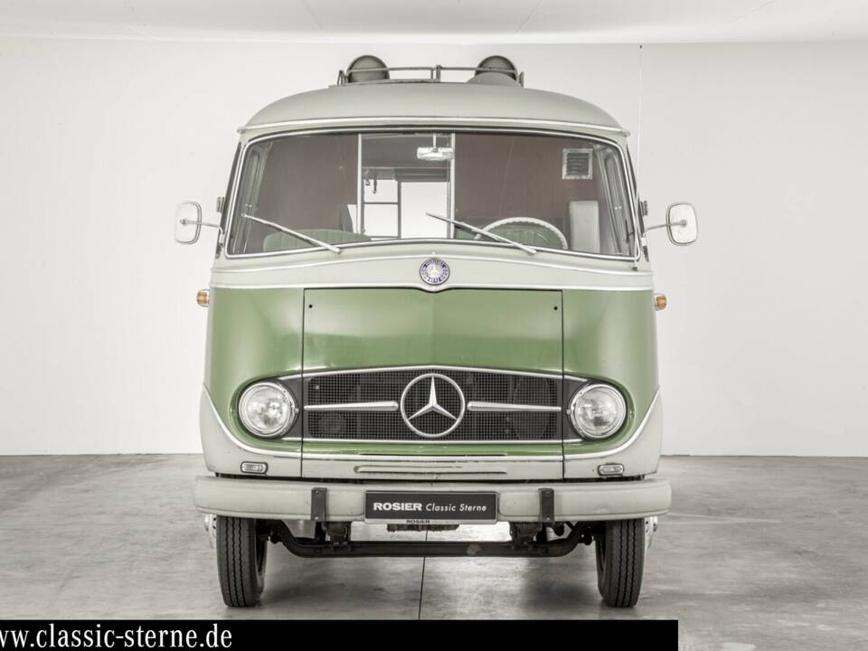 Image 3/15 de Mercedes-Benz O 319 (1959)