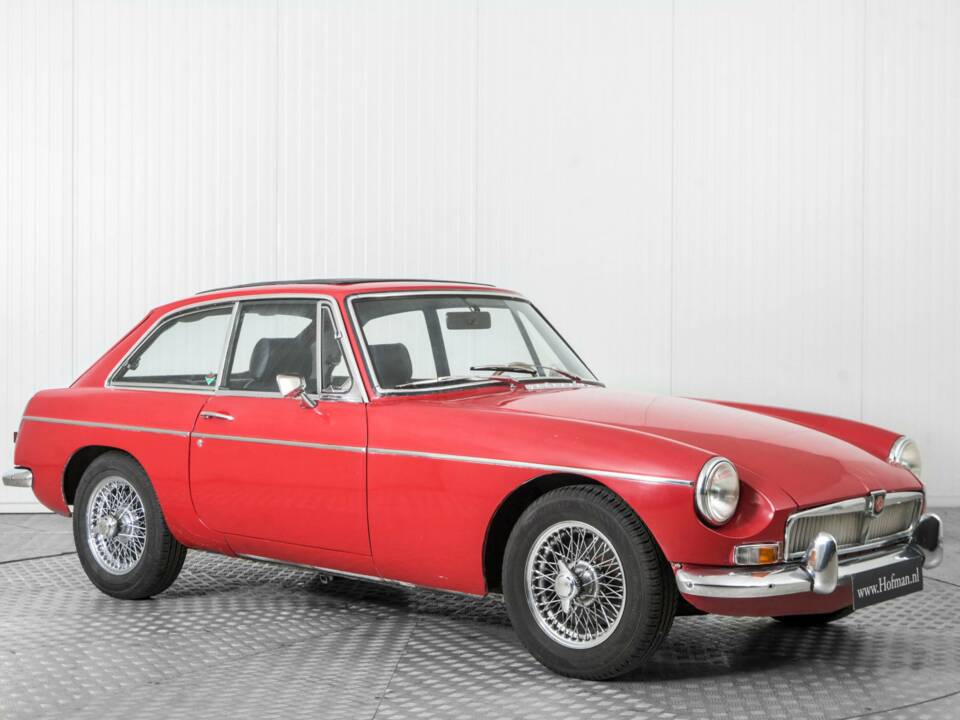 Image 5/50 of MG MGB GT (1967)