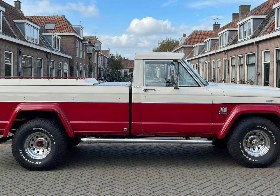Bild 3/24 von Jeep J 4000 (1972)