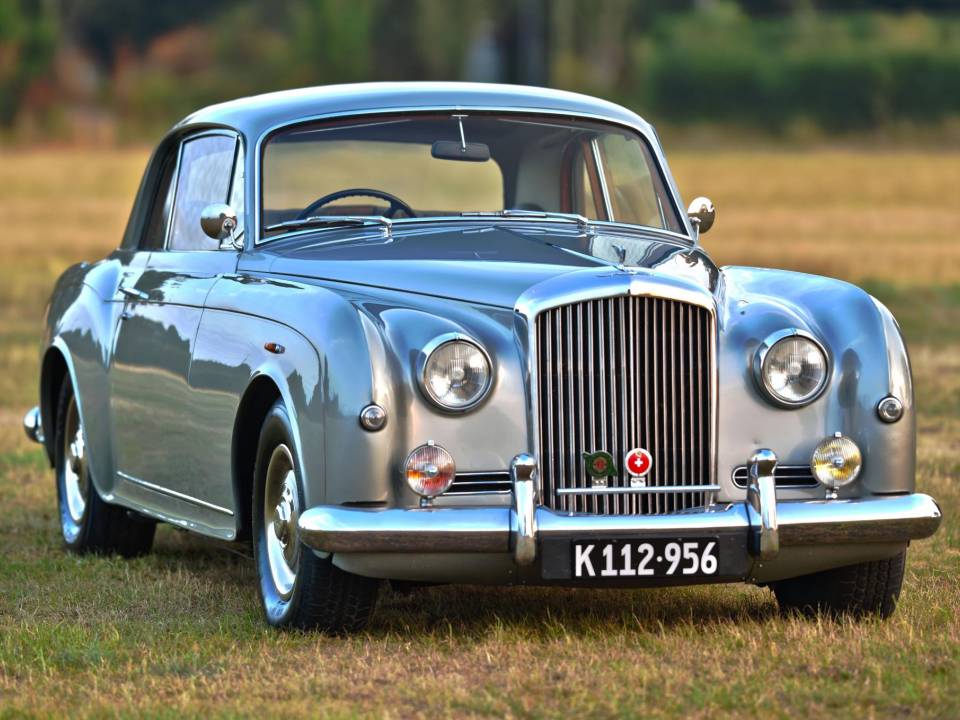 Image 18/49 de Bentley S 1 (1956)