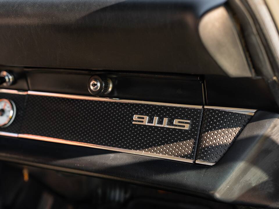 Image 34/47 de Porsche 911 2.2 S (1970)