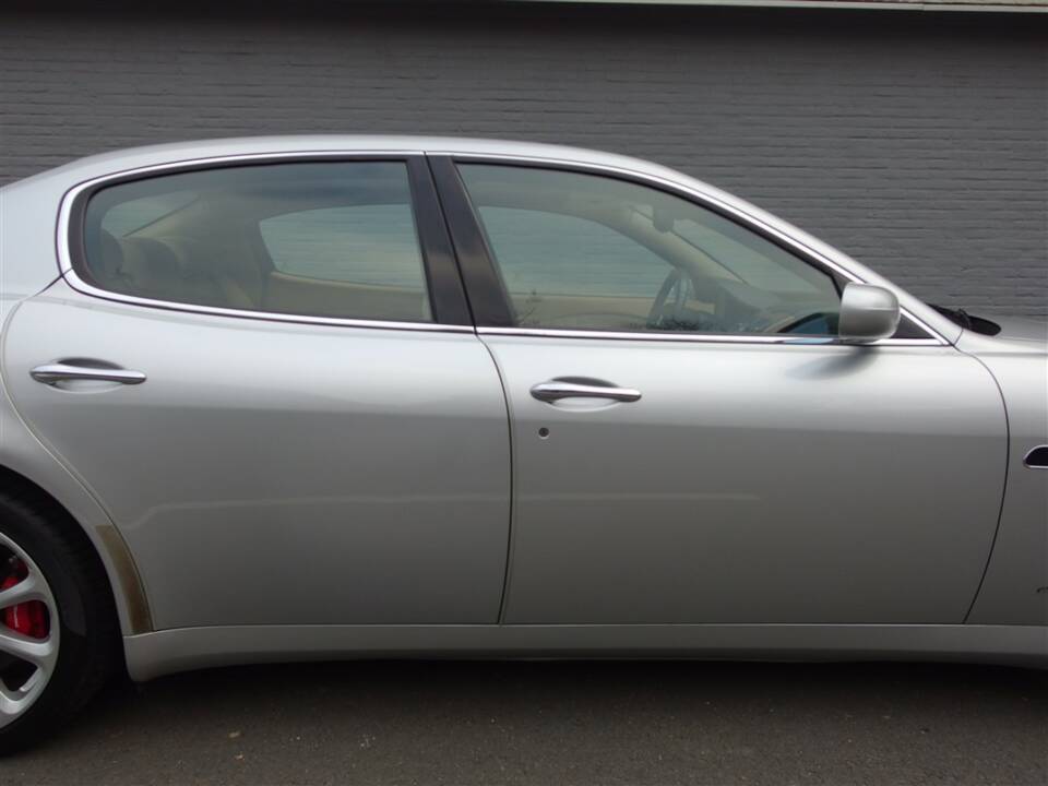 Bild 30/95 von Maserati Quattroporte 4.2 (2007)