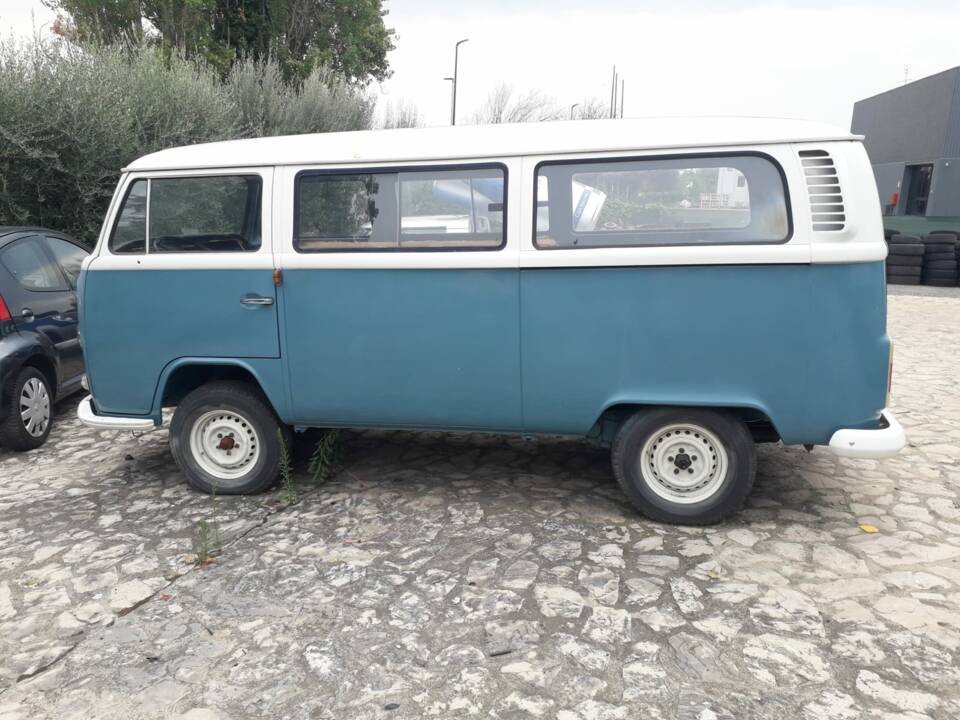 Bild 4/18 von Volkswagen T2b Kleinbus (1972)