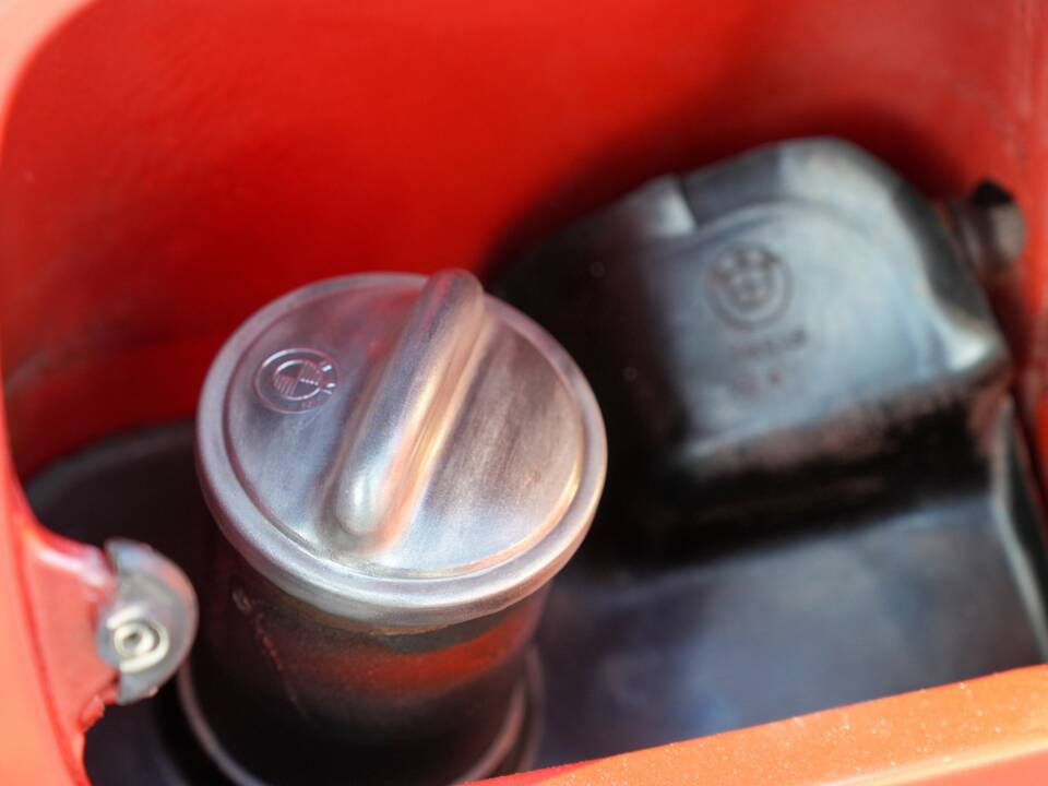 Bild 37/46 von BMW 635 CSi (1981)