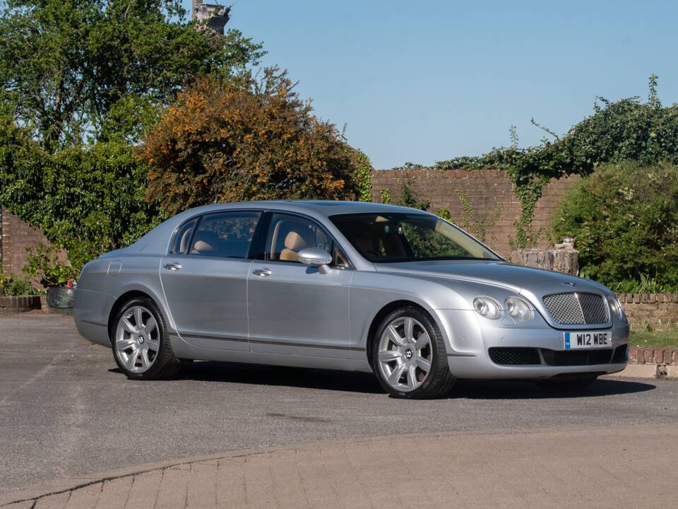 Image 38/50 of Bentley Continental Flying Spur (2007)
