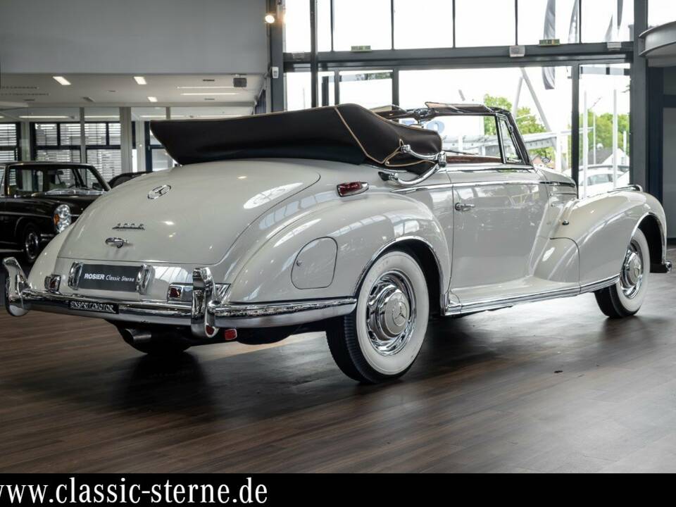 Bild 5/15 von Mercedes-Benz 300 Sc Cabriolet A (1957)